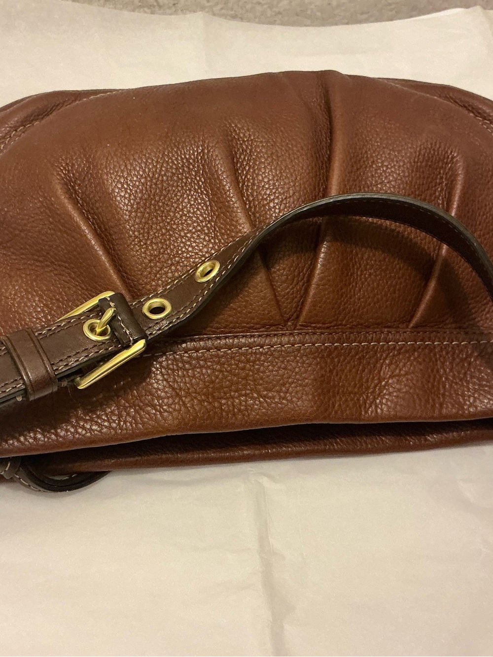Coach 12917 Hamptons Brown Pebbled Leather Shoulder Bag with Gold-Tone Hardware - Picture 4 of 9